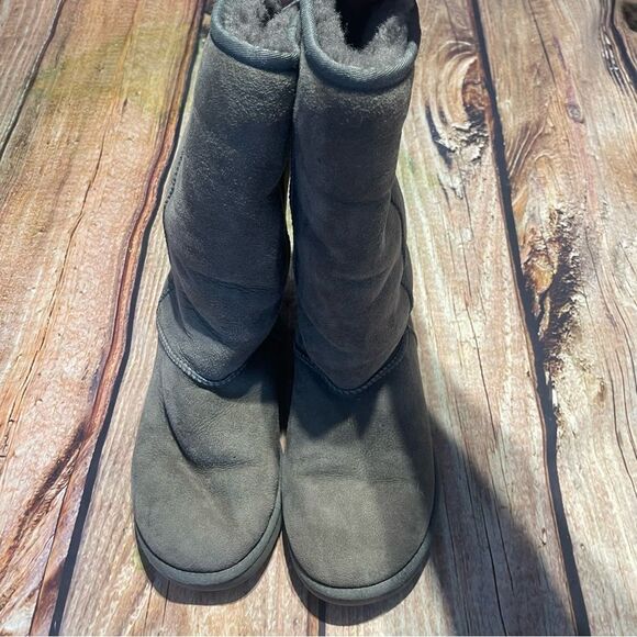 UGG tall gray womens boots Size 7 Preowned - Picture 6 of 7